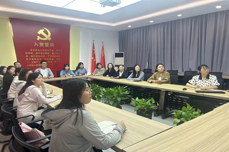 hahabet星辰大海教工第二党支部开展 “探索历史底蕴，感受河南之美”活动
